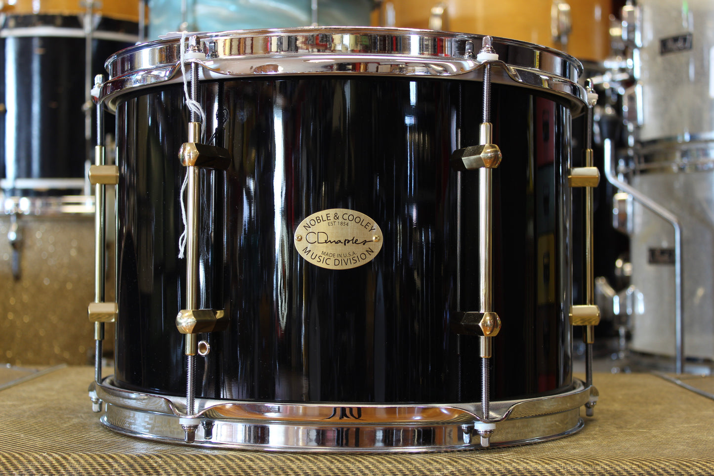 Noble & Cooley CD Maple in Piano Black Gloss 14x22 15x16 9x13