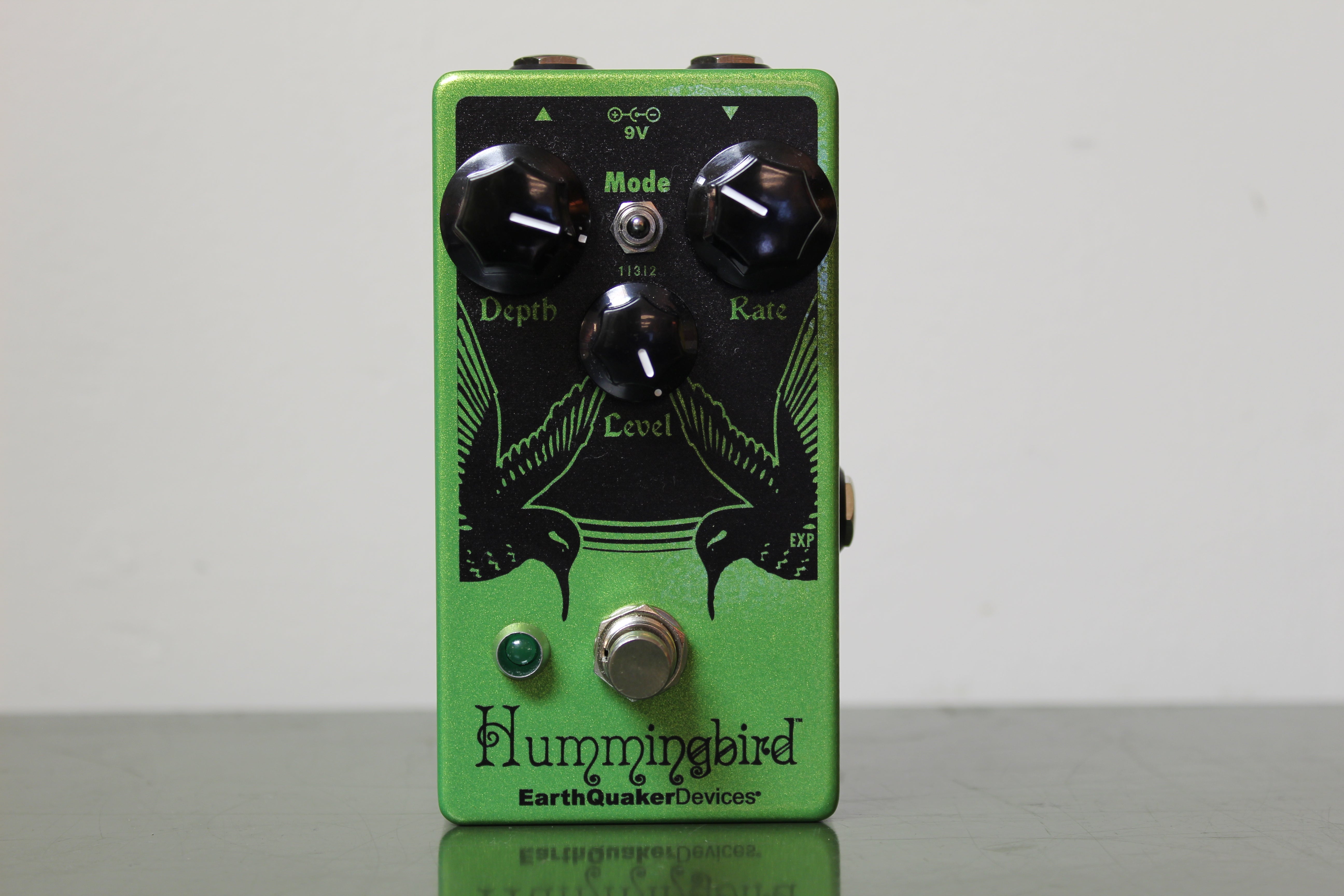 Device For Humming Notes EarthQuaker Devices Hummingbird V4 Repeat Percussions – Wood & Weather ...
