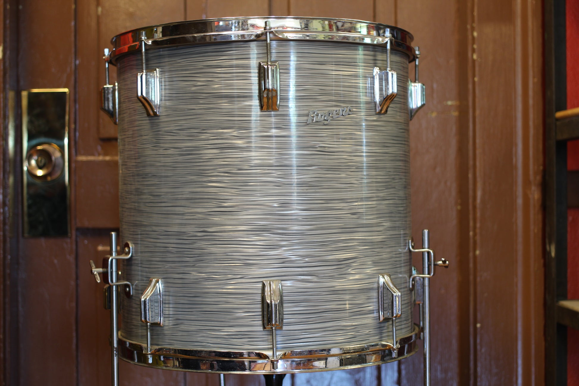 Rogers 'Buddy Rich' Headliner Outfit in Silver Sparkle rustydrums