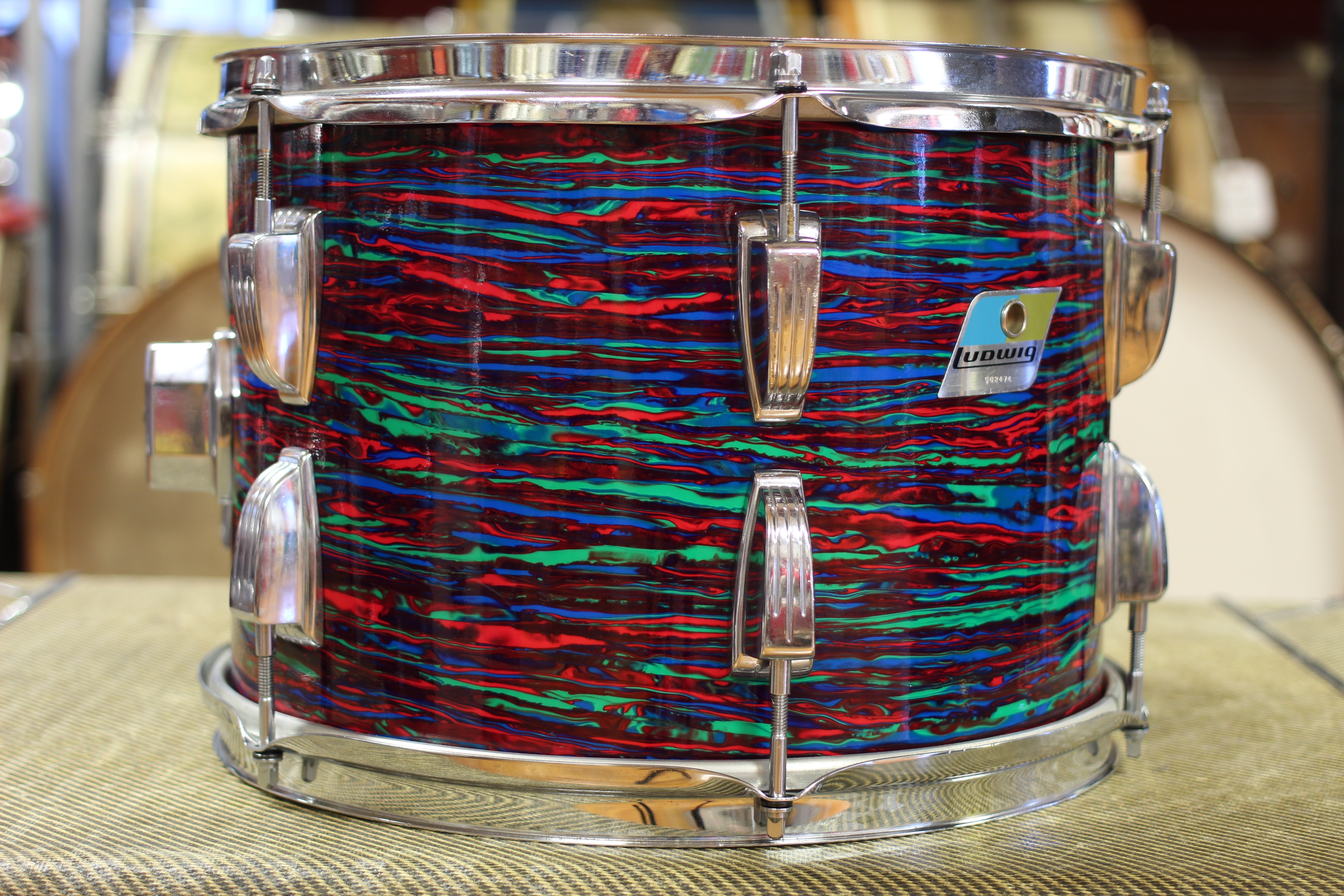 60s Ludwig Psychedelic Red ハードウエア付き