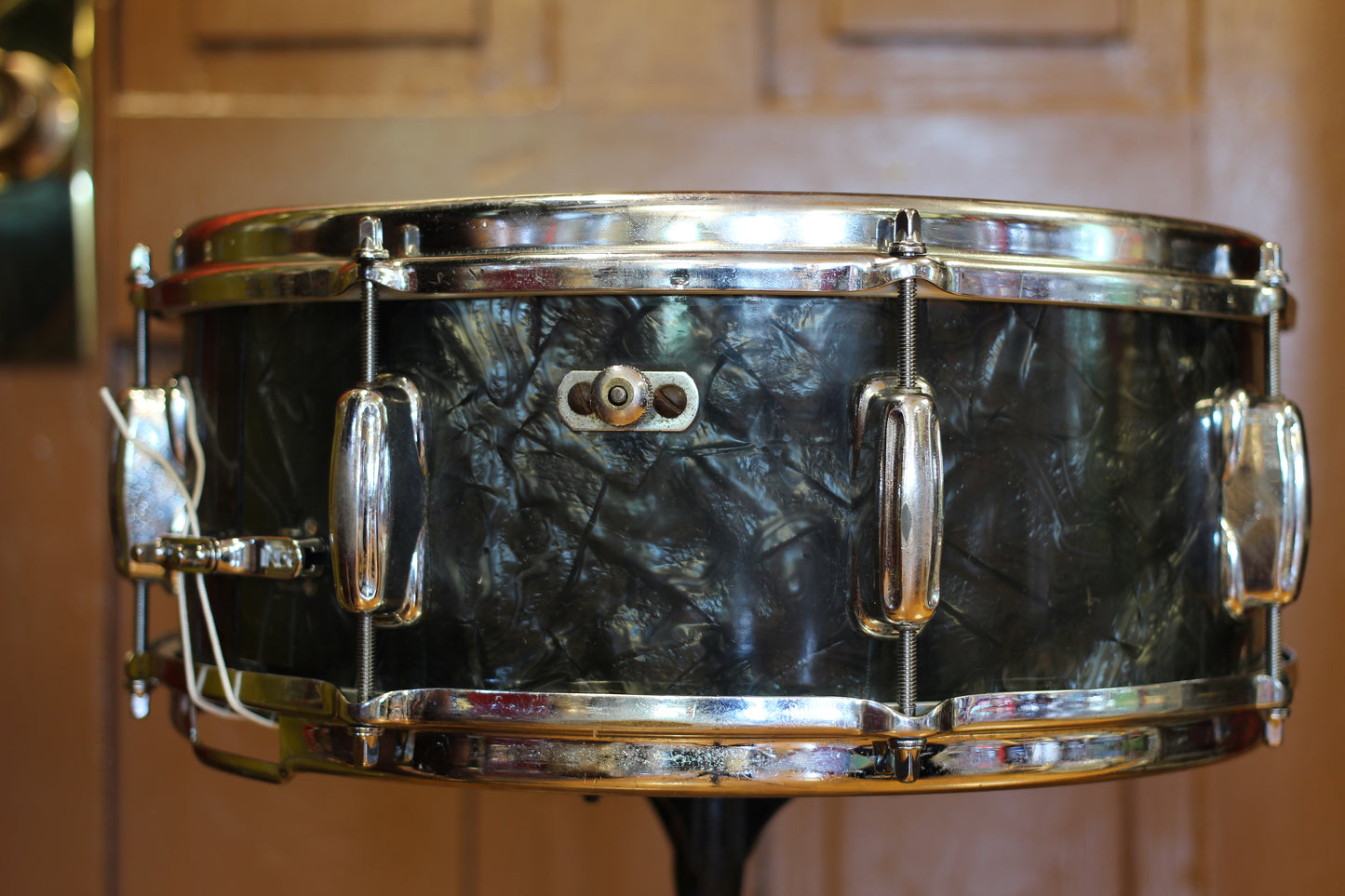 1960's Slingerland Radioking 5.5"x14" Solid Shell Snare Drum in Black Diamond Pearl