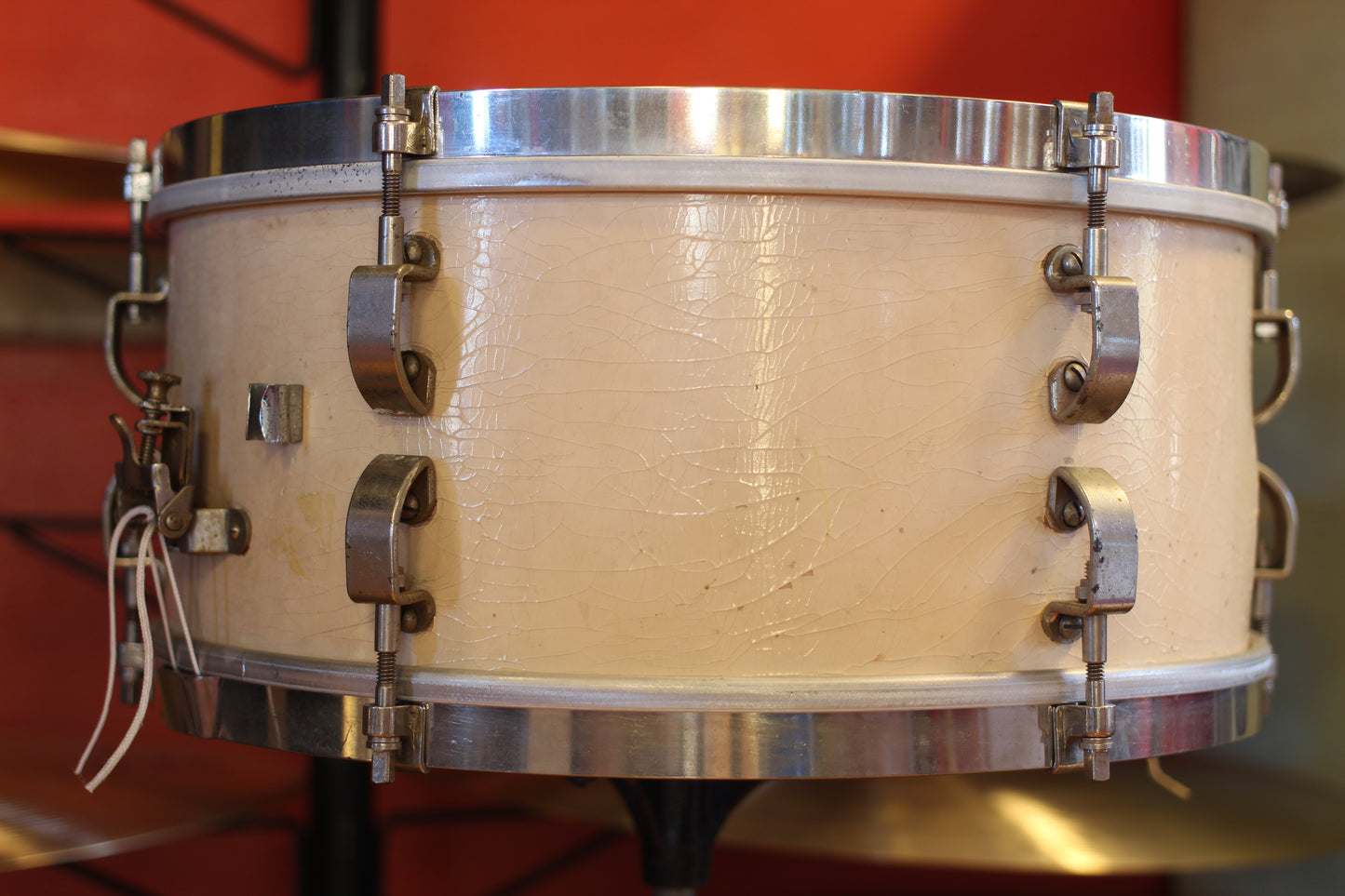 1947 Leedy 6.5"x14" Victory Snare Drum in White Lacquer