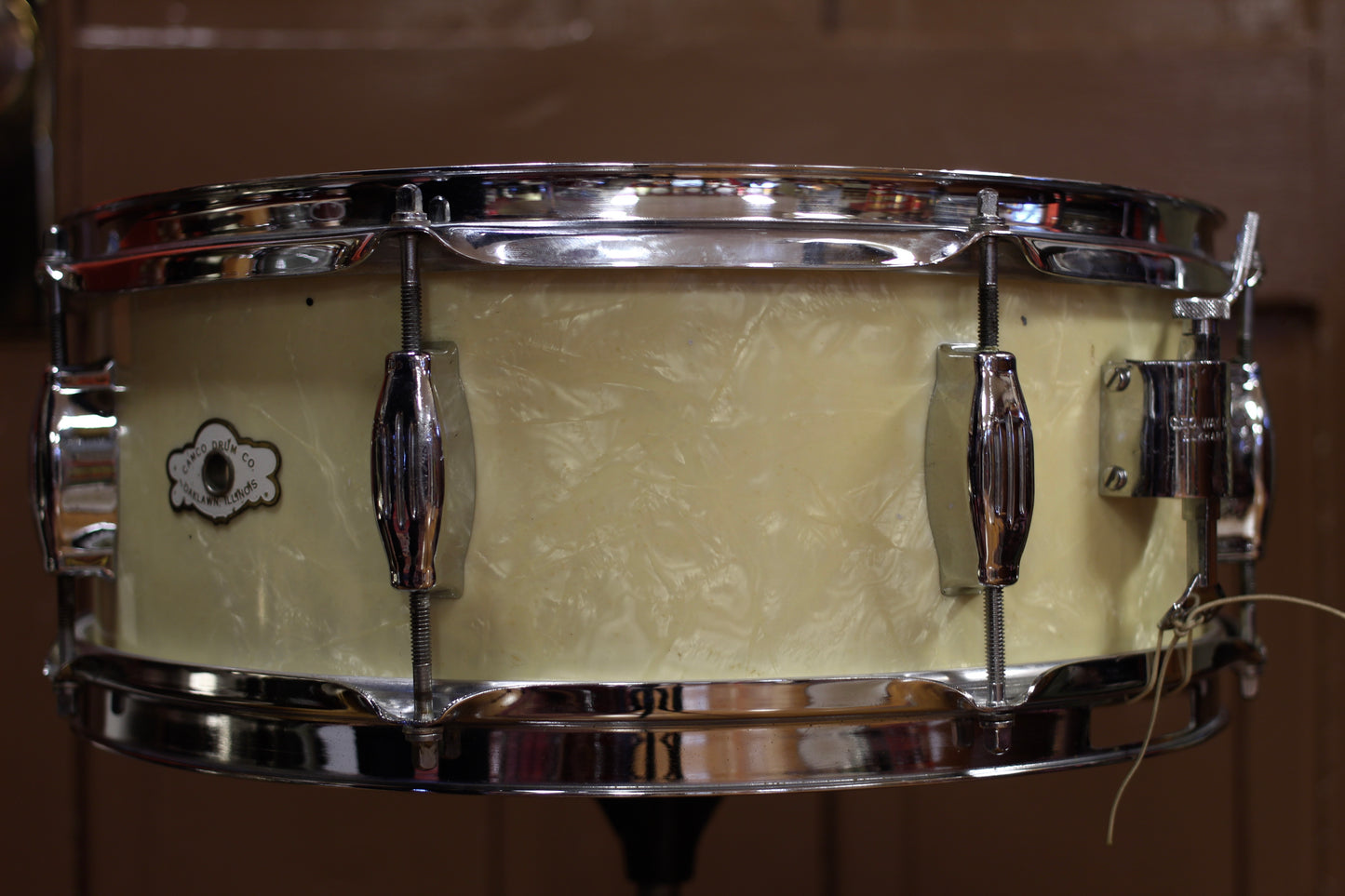 1960's Camco Orchestra Tuxedo Snare Drum in White Marine Pearl 5"x14"