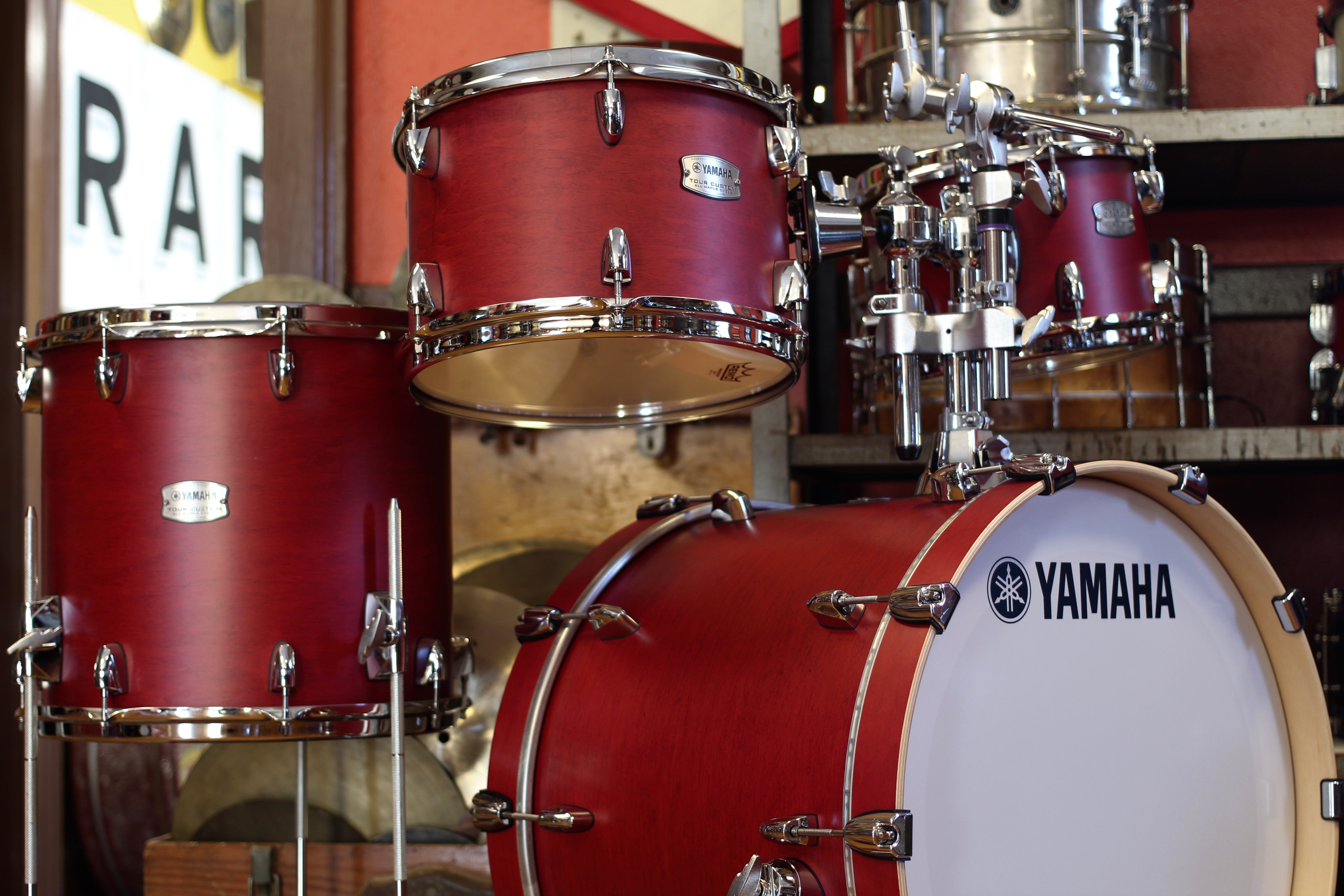 Yamaha Tour Custom Series in Candy Apple Red Satin 15x20 13x14 8x12 7x10