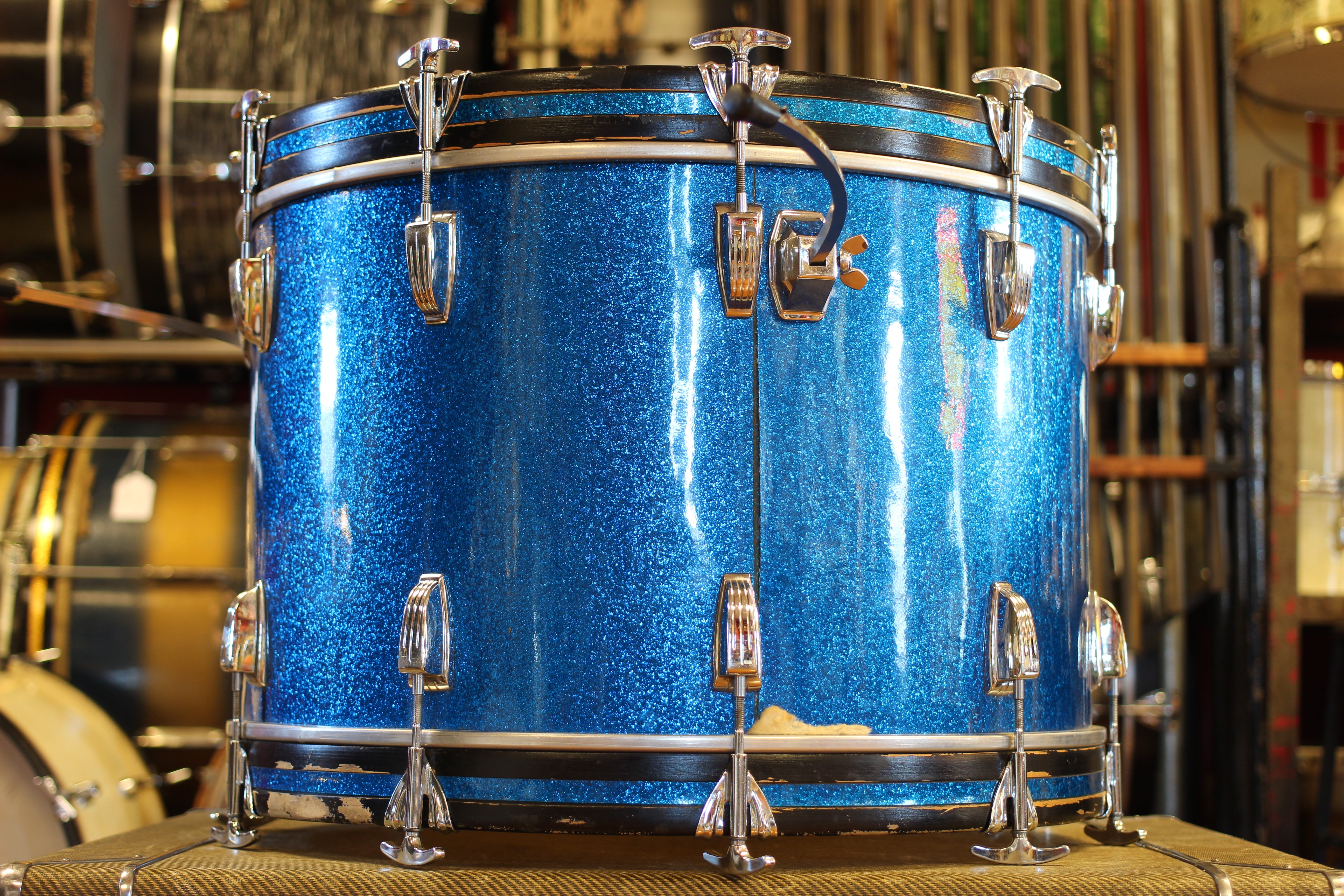 Ludwig Super Classic in Blue SparkleLudwig Super Classic in Blue Sparkle  