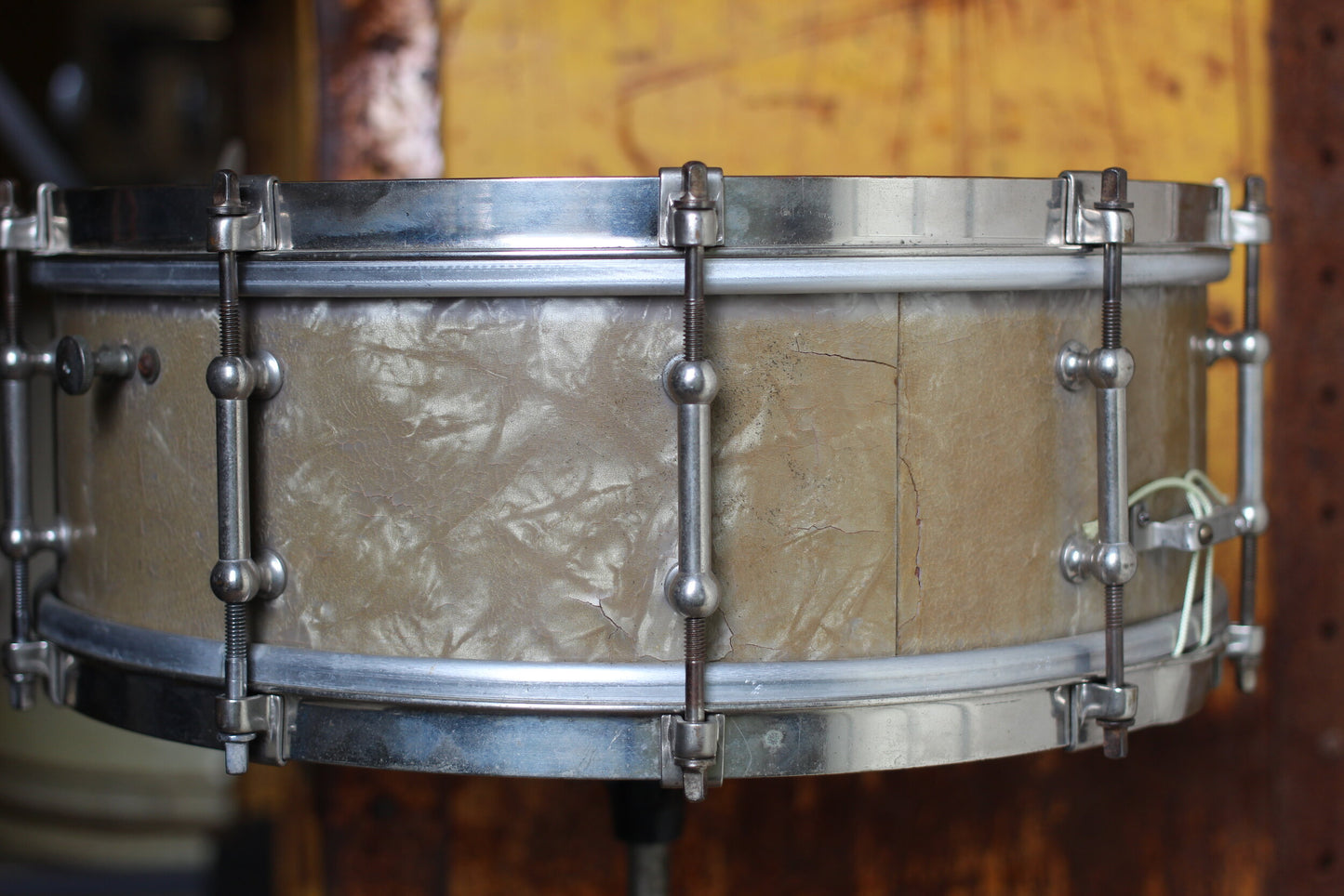 1930's Ludwig 'Professional Model' Snare Drum 5"x14" in Lavender Pearl