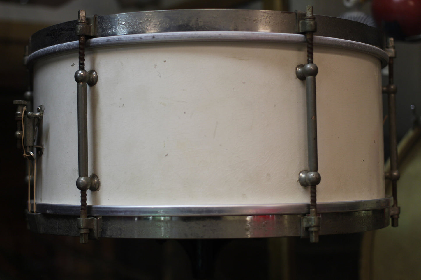 1936 Ludwig Universal 6.5"x14" in White Lacquer