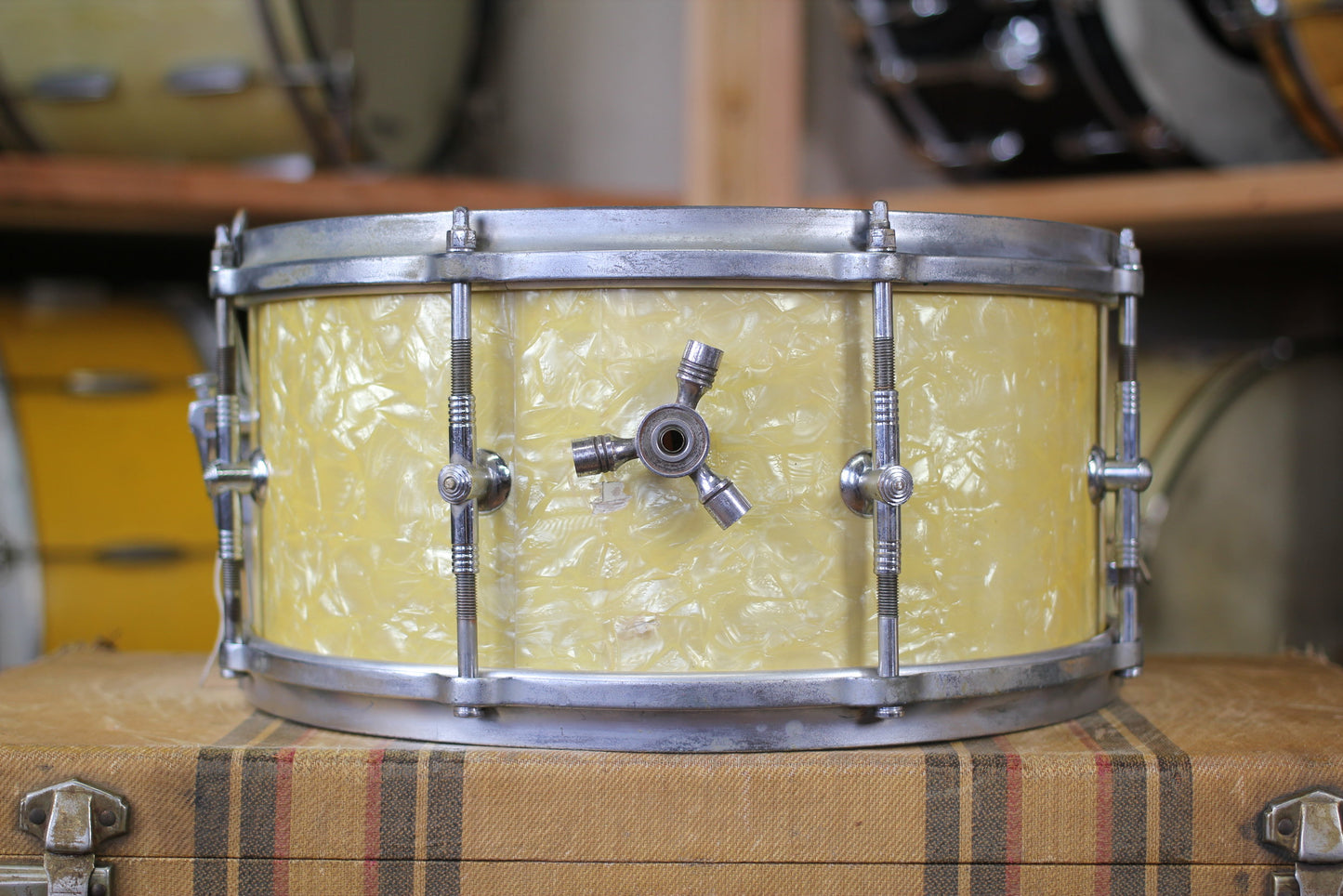 1930's Gretsch Gladstone Snare Drum 6.5"x14" w/ 3 Way Tuning system