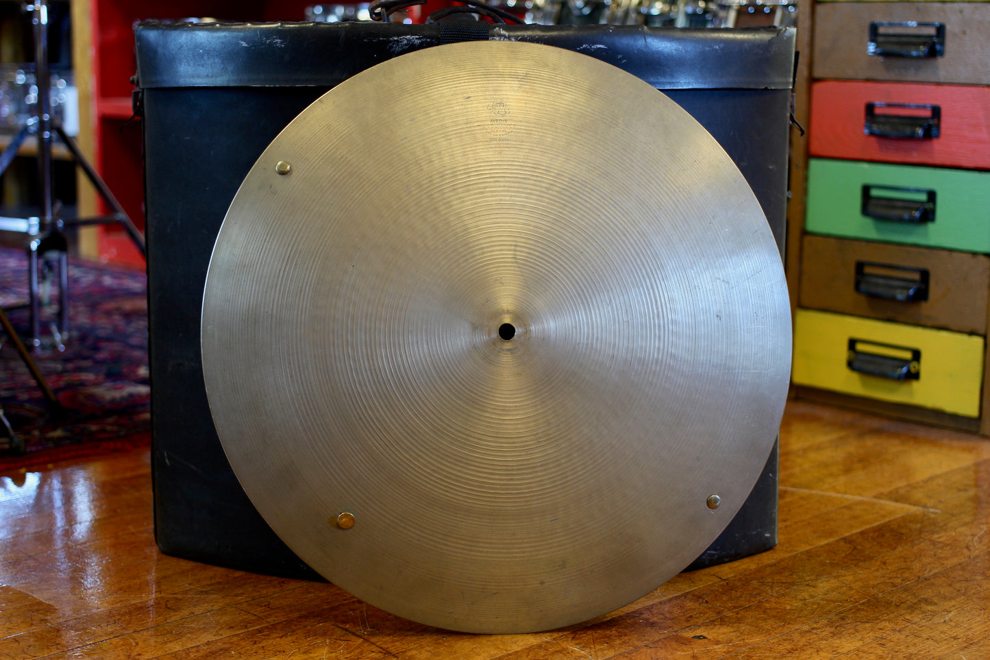 1960's A Zildjian 18" Flat Ride Cymbal 2050g