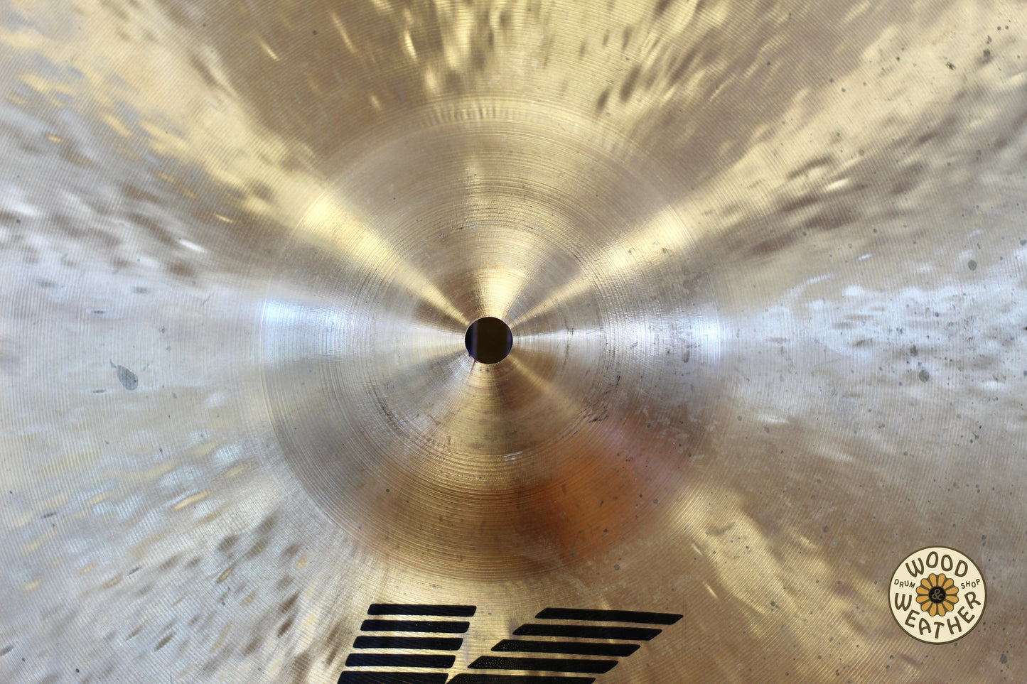 Zildjian K Dark Medium Thin 18" Crash Cymbal 1435g - USED